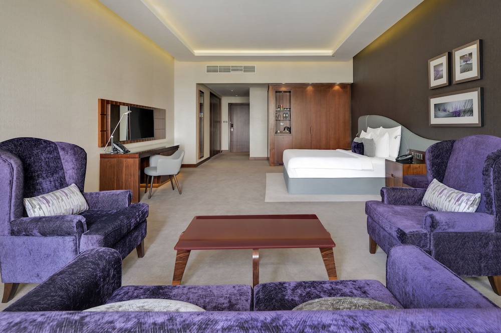 Radisson Blu Hotel Dubai Waterfront — Hotel rooms in Dubai