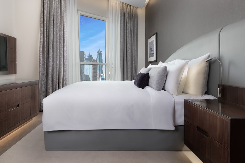 Radisson Blu Hotel Dubai Waterfront — Hotel rooms in Dubai