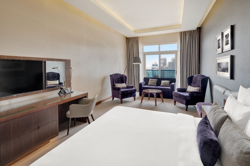 Radisson Blu Hotel Dubai Waterfront — Hotel rooms in Dubai