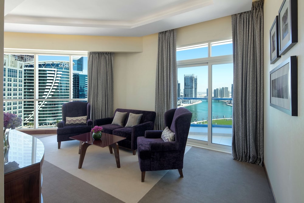 Radisson Blu Hotel Dubai Waterfront — Hotel rooms in Dubai
