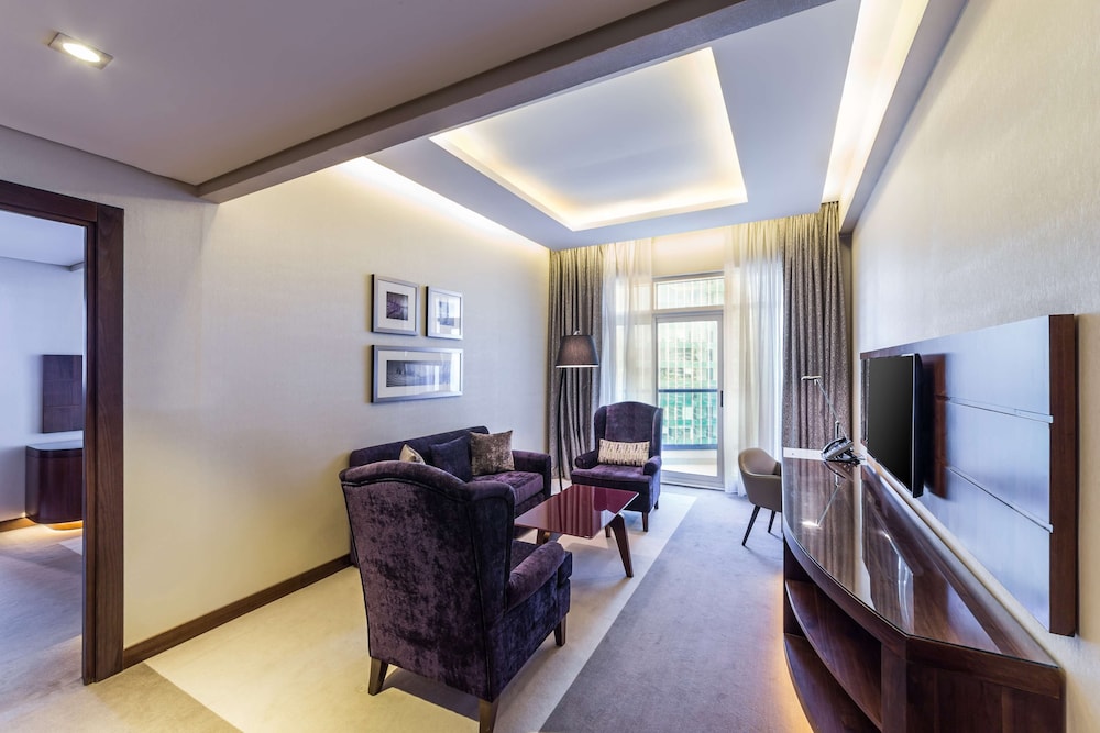 Radisson Blu Hotel Dubai Waterfront — Hotel rooms in Dubai