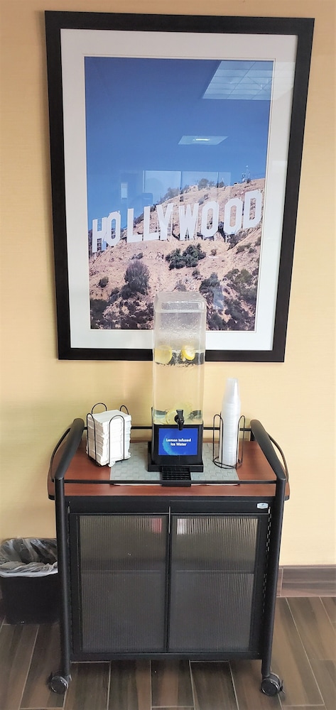 Comfort Inn & Suites Near Universal - N. Hollywood - Burbank — Attractions in the area in North Hollywood, California