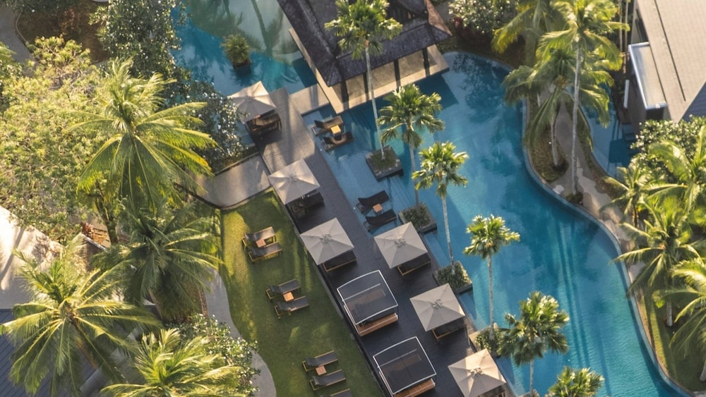 Twinpalms Surin Beach Phuket — Swimming pool in Bang Tao Beach, Phuket Province
