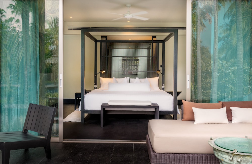 Twinpalms Surin Beach Phuket — Hotel rooms in Bang Tao Beach, Phuket Province