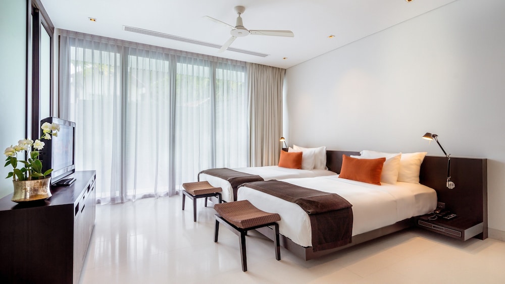 Twinpalms Surin Beach Phuket — Hotel rooms in Bang Tao Beach, Phuket Province