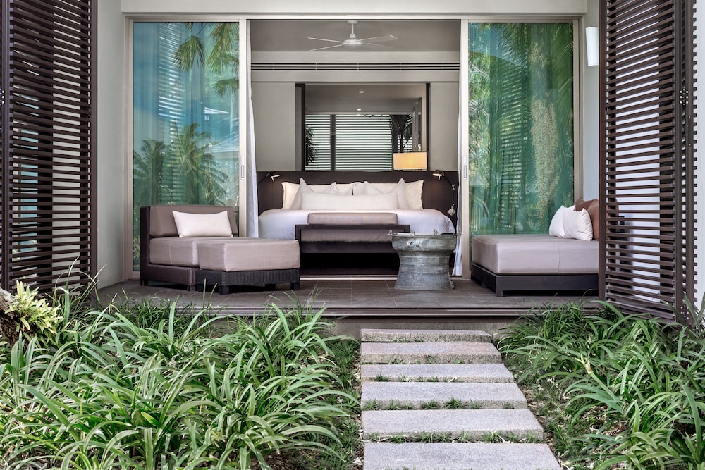 Twinpalms Surin Beach Phuket — Hotel rooms in Bang Tao Beach, Phuket Province