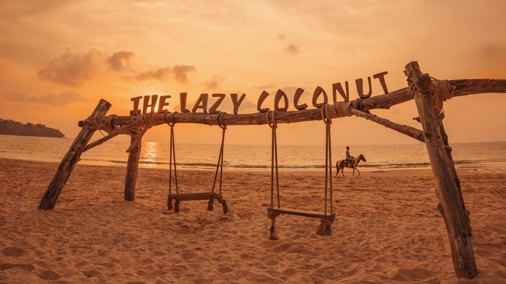 Twinpalms Surin Beach Phuket — Beach in Bang Tao Beach, Phuket Province