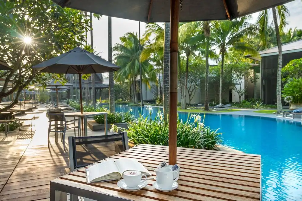 Twinpalms Surin Beach Phuket — Swimming pool in Bang Tao Beach, Phuket Province