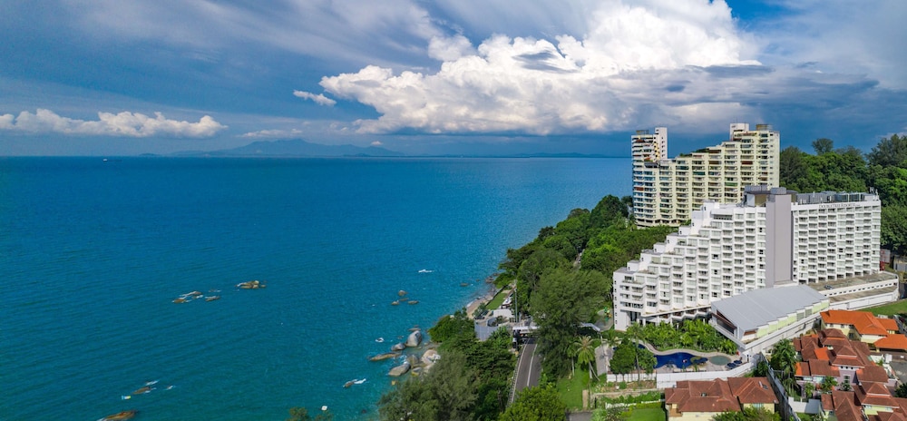 . DoubleTree Resort by Hilton Hotel Penang