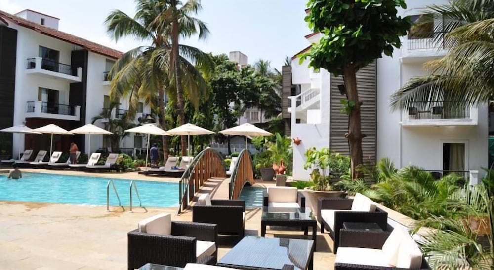 Kyriad Prestige Goa by Mastiff — Swimming pool in Calangute, Goa