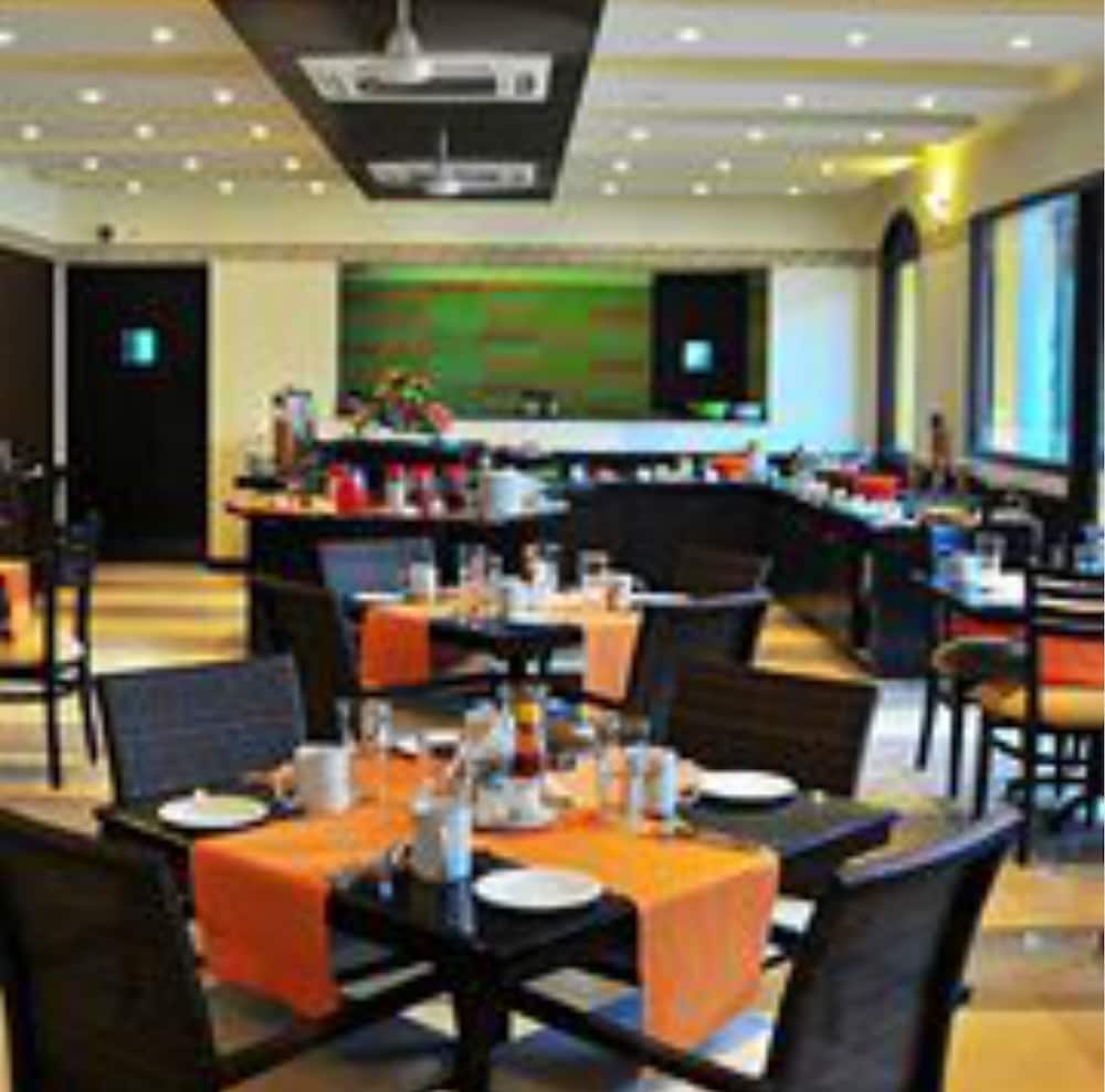 Kyriad Prestige Goa by Mastiff — Restaurant & bars in Calangute, Goa