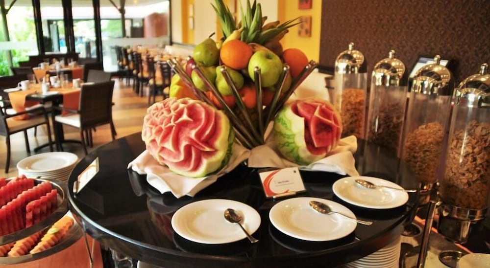 Kyriad Prestige Goa by Mastiff — Restaurant & bars in Calangute, Goa
