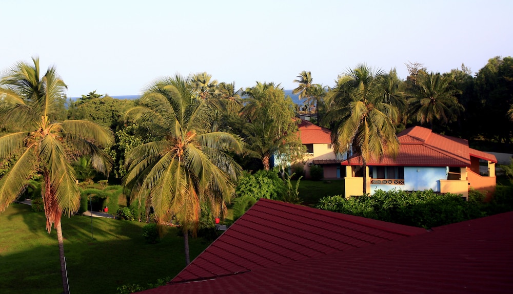 The Kairaba Beach Hotel — Hotel building in Serrekunda