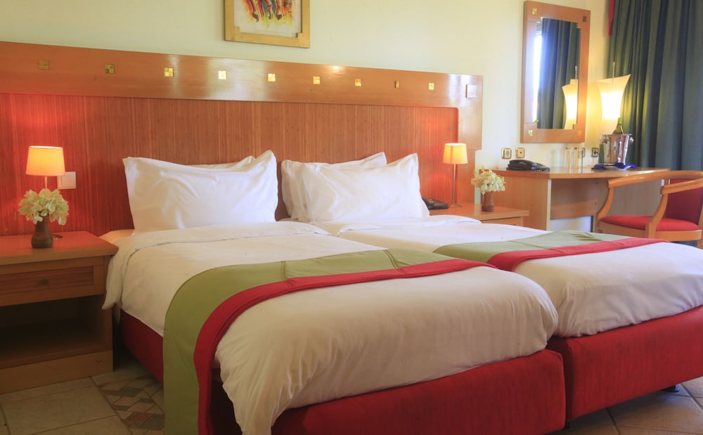 The Kairaba Beach Hotel — Hotel rooms in Serrekunda