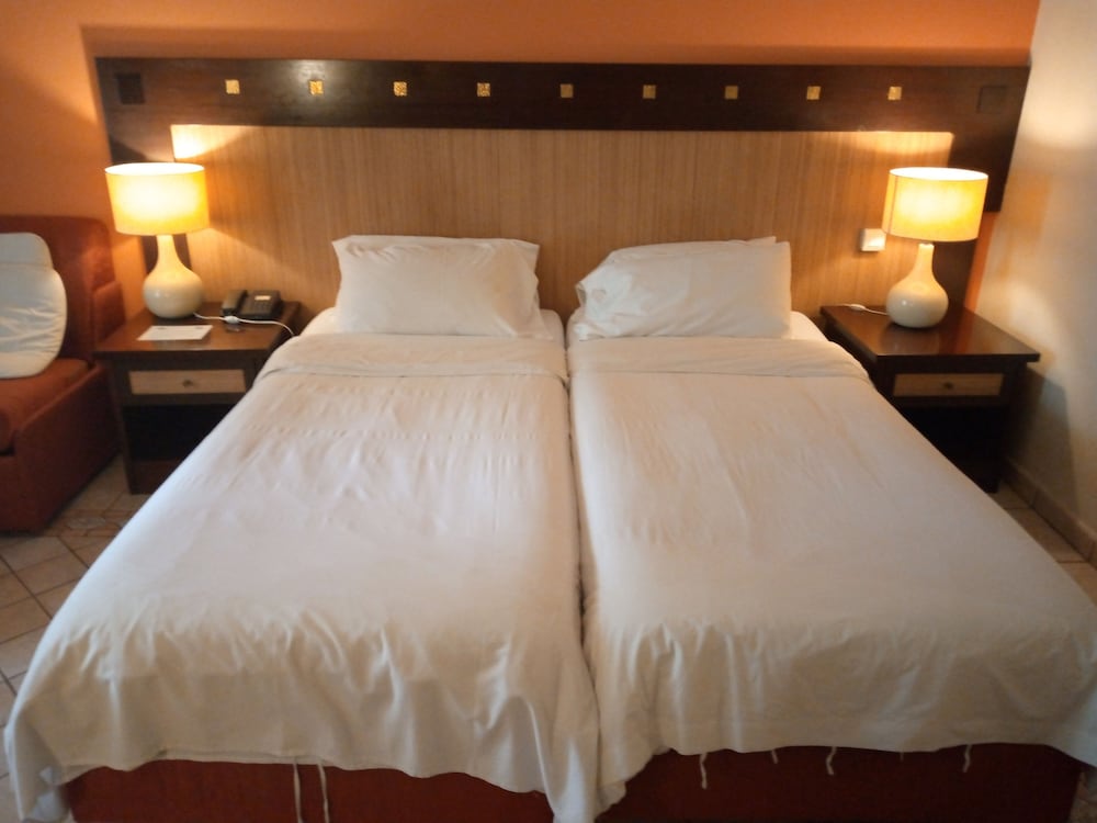 The Kairaba Beach Hotel — Hotel rooms in Serrekunda