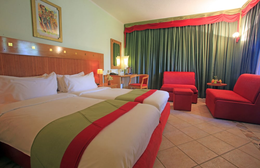 The Kairaba Beach Hotel — Hotel rooms in Serrekunda