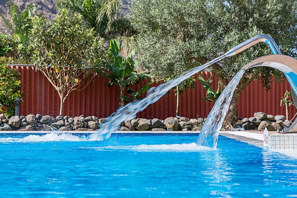 Sol Mogan Suites — Swimming pool in Puerto de Mogan, Canary Islands
