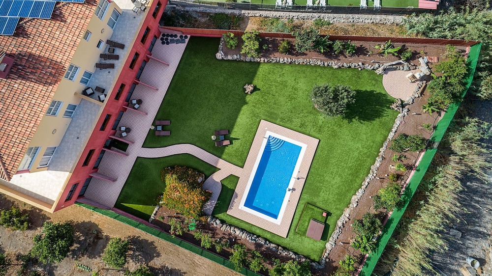 Sol Mogan Suites — Swimming pool in Puerto de Mogan, Canary Islands