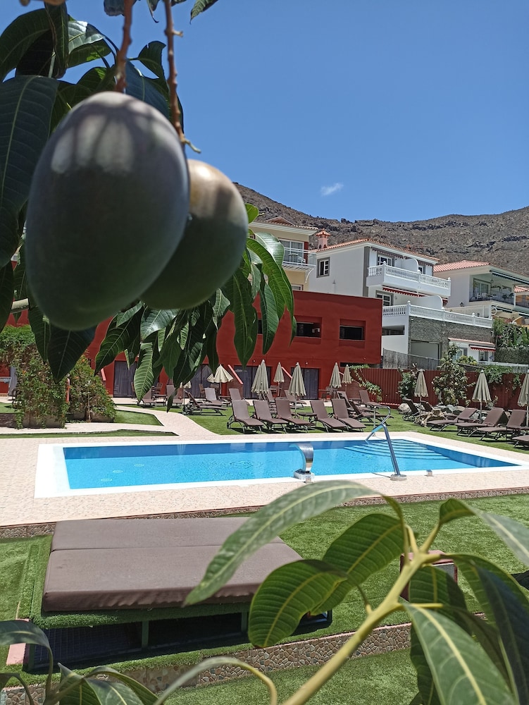 Sol Mogan Suites — Swimming pool in Puerto de Mogan, Canary Islands