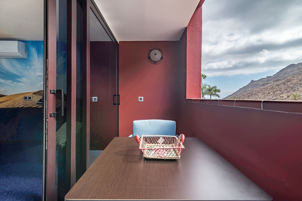Sol Mogan Suites — Hotel rooms in Puerto de Mogan, Canary Islands