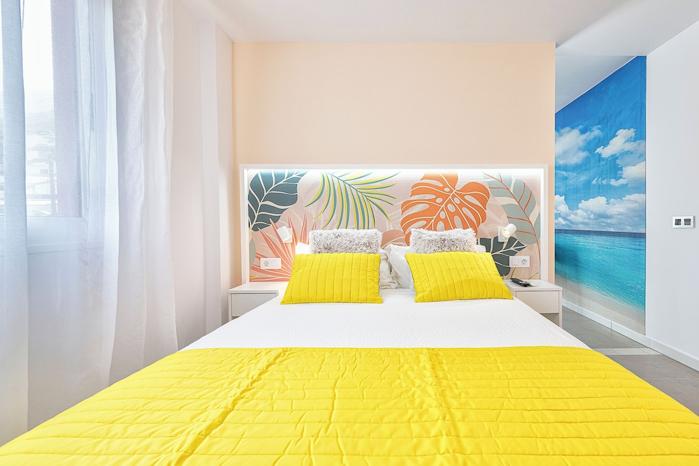 Sol Mogan Suites — Hotel rooms in Puerto de Mogan, Canary Islands