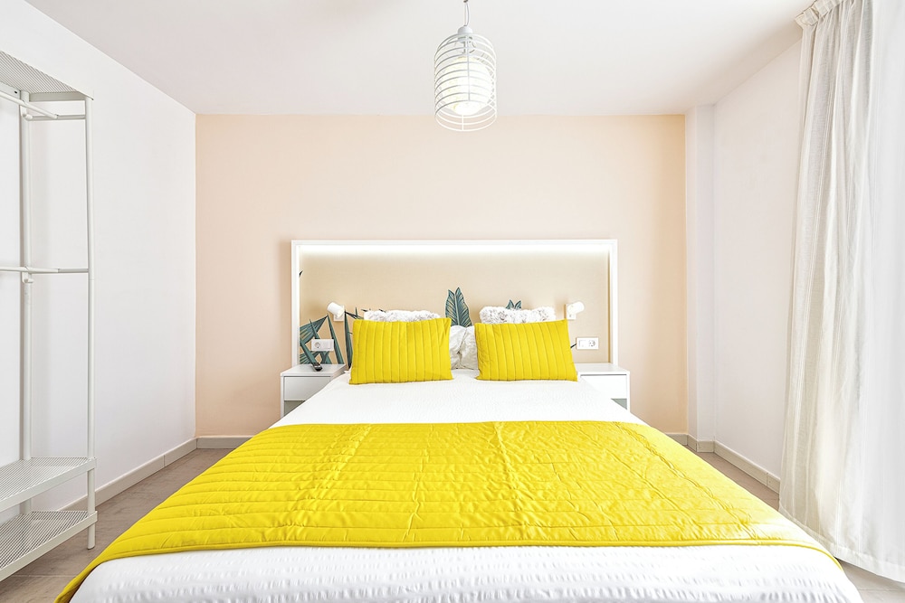 Sol Mogan Suites — Hotel rooms in Puerto de Mogan, Canary Islands