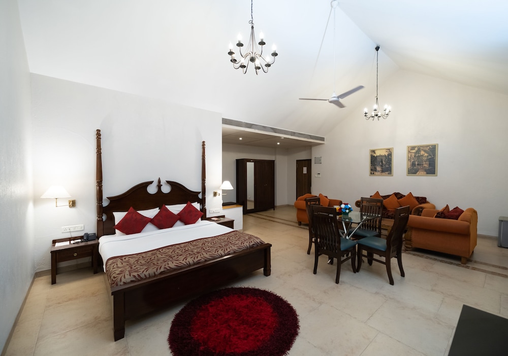 Neelam's The Grand Hotel Goa — Hotel rooms in Calangute, Goa