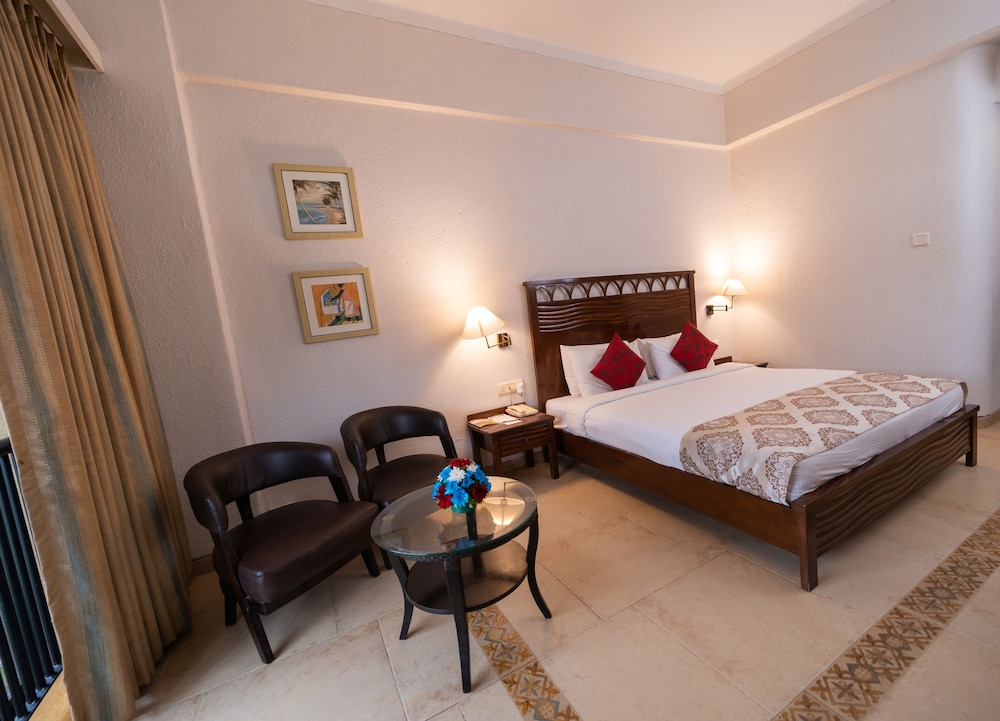 Neelam's The Grand Hotel Goa — Hotel rooms in Calangute, Goa