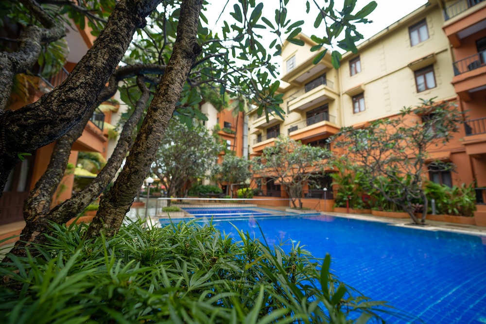 Neelam's The Grand Hotel Goa — Hotel building in Calangute, Goa