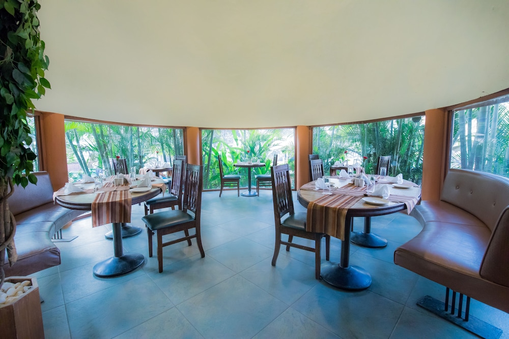 Neelam's The Grand Hotel Goa — Restaurant & bars in Calangute, Goa