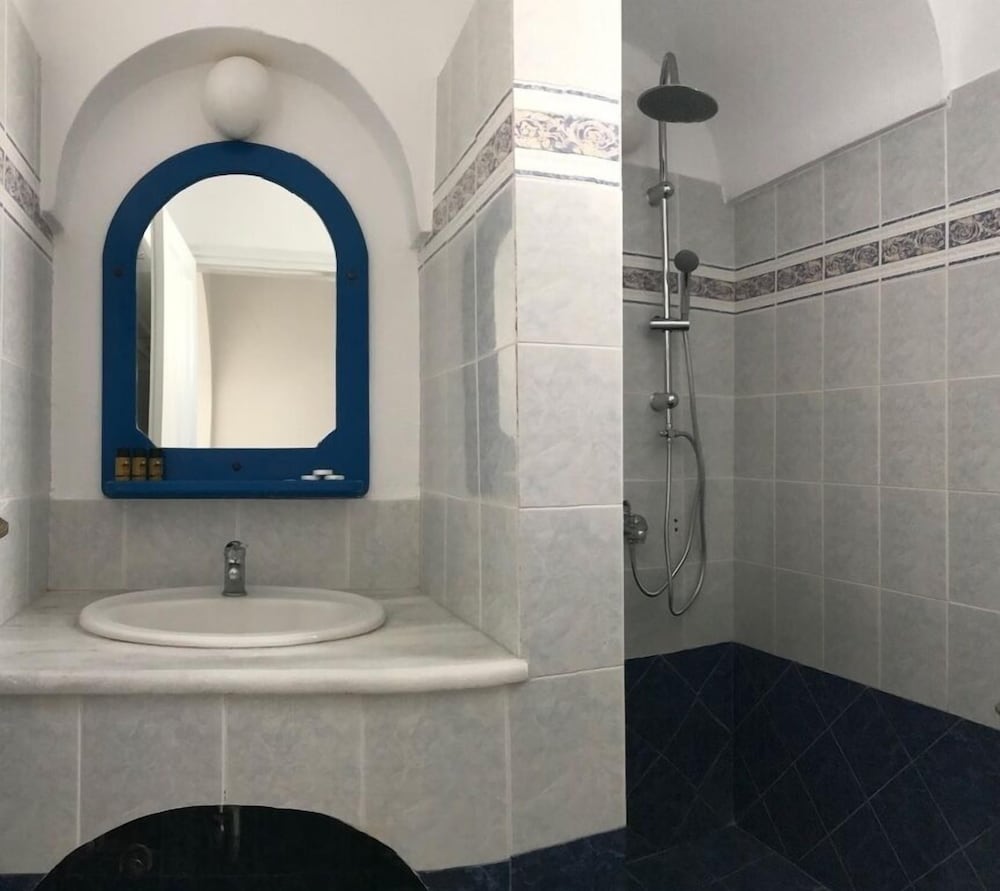 Dioskouri Art Villas — Hotel rooms in Kamari, South Aegean