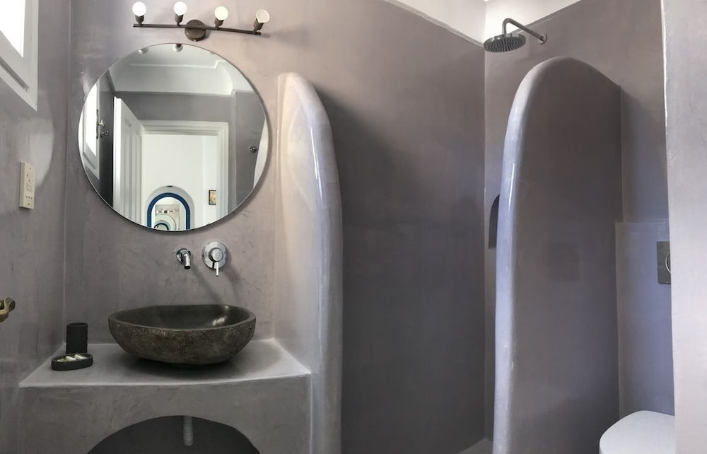 Dioskouri Art Villas — Hotel rooms in Kamari, South Aegean