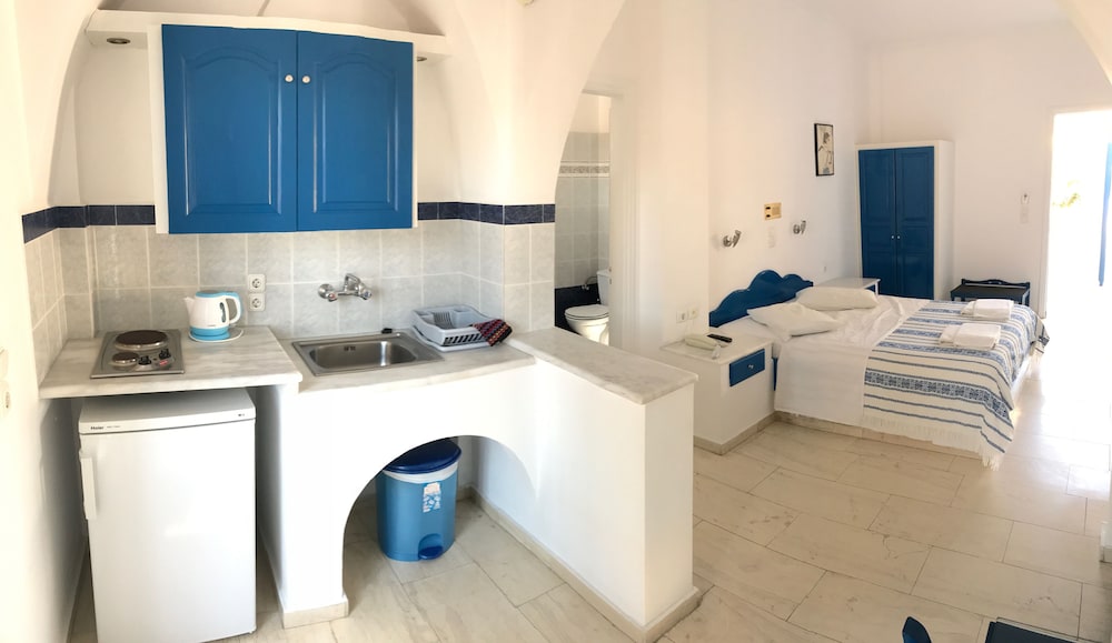Dioskouri Art Villas — Hotel rooms in Kamari, South Aegean