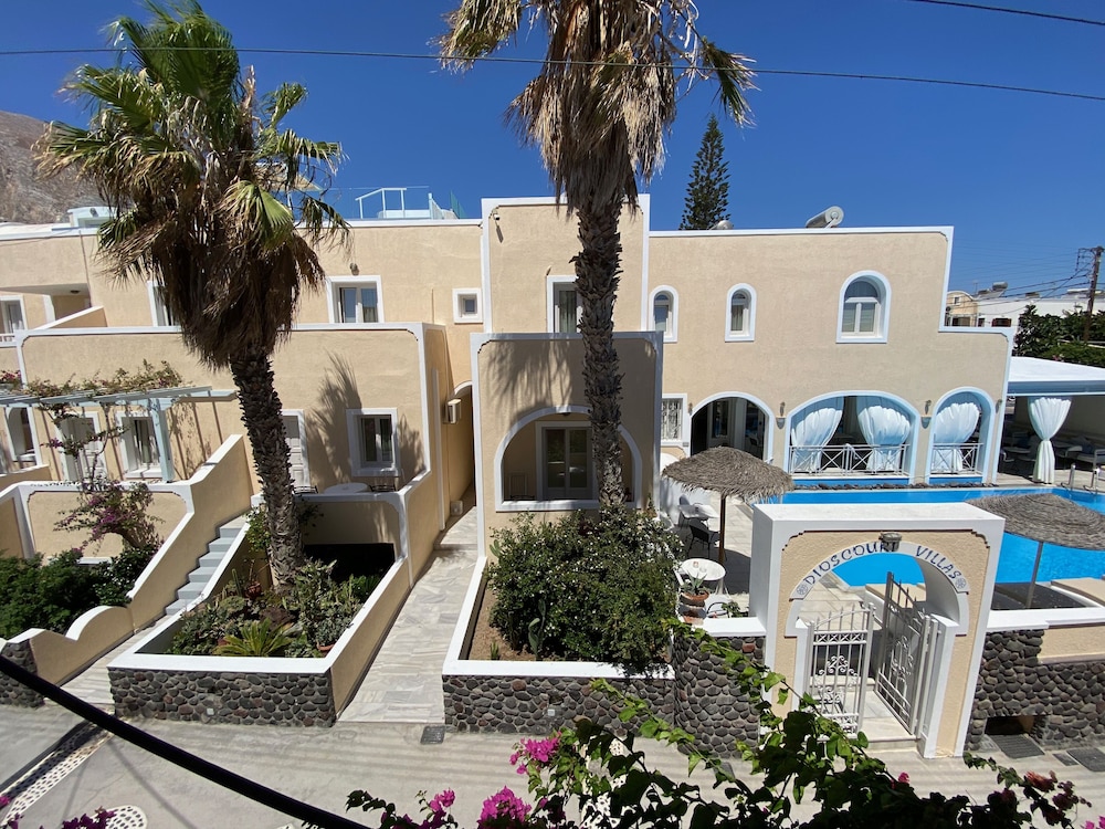 Dioskouri Art Villas — Hotel building in Kamari, South Aegean