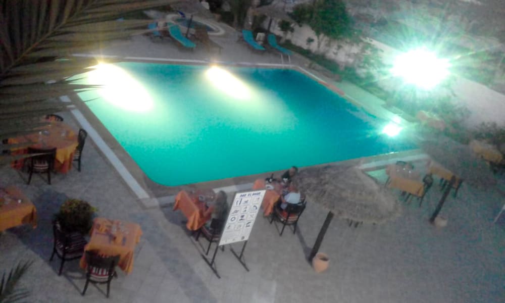Hotel Dar el Bhar — Swimming pool in Mezraya, Medenine