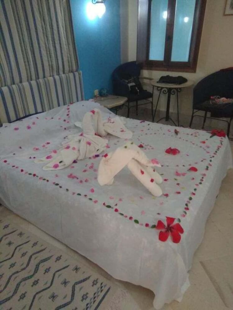 Hotel Dar el Bhar — Hotel rooms in Mezraya, Medenine