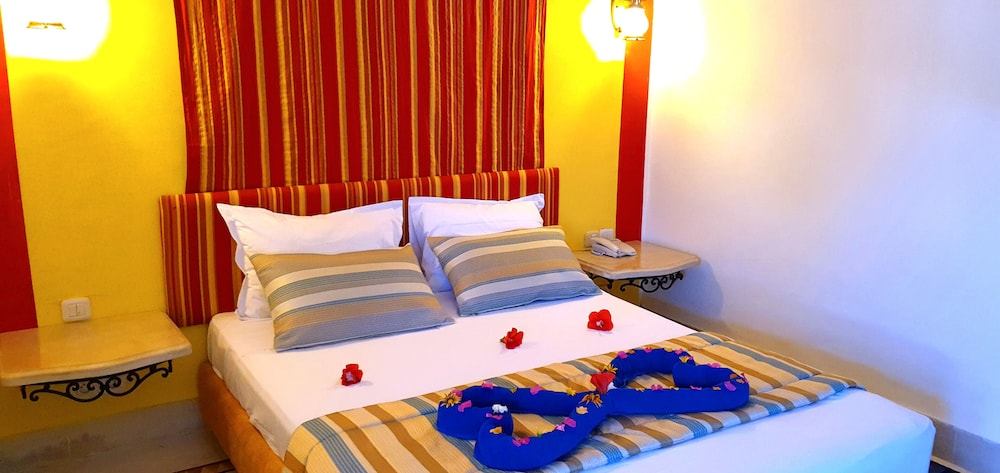 Hotel Dar el Bhar — Hotel rooms in Mezraya, Medenine