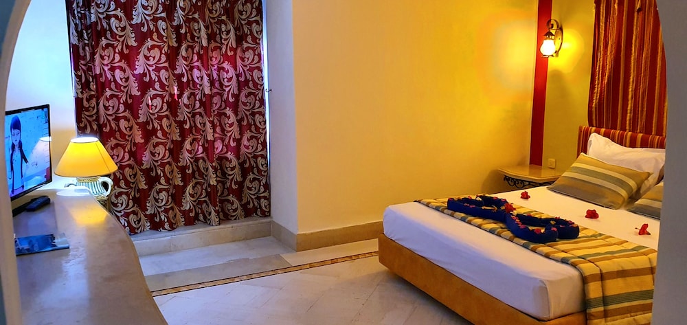 Hotel Dar el Bhar — Hotel rooms in Mezraya, Medenine