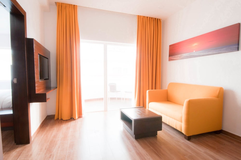 BloomSuites - Calangute — Hotel rooms in Calangute, Goa