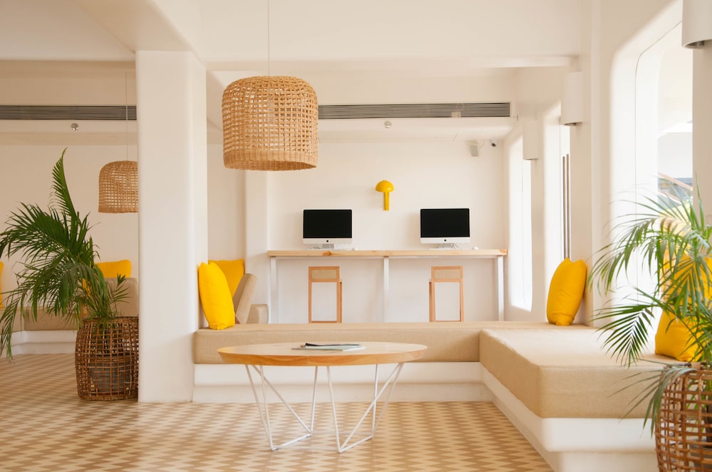 BloomSuites - Calangute — Hotel rooms in Calangute, Goa