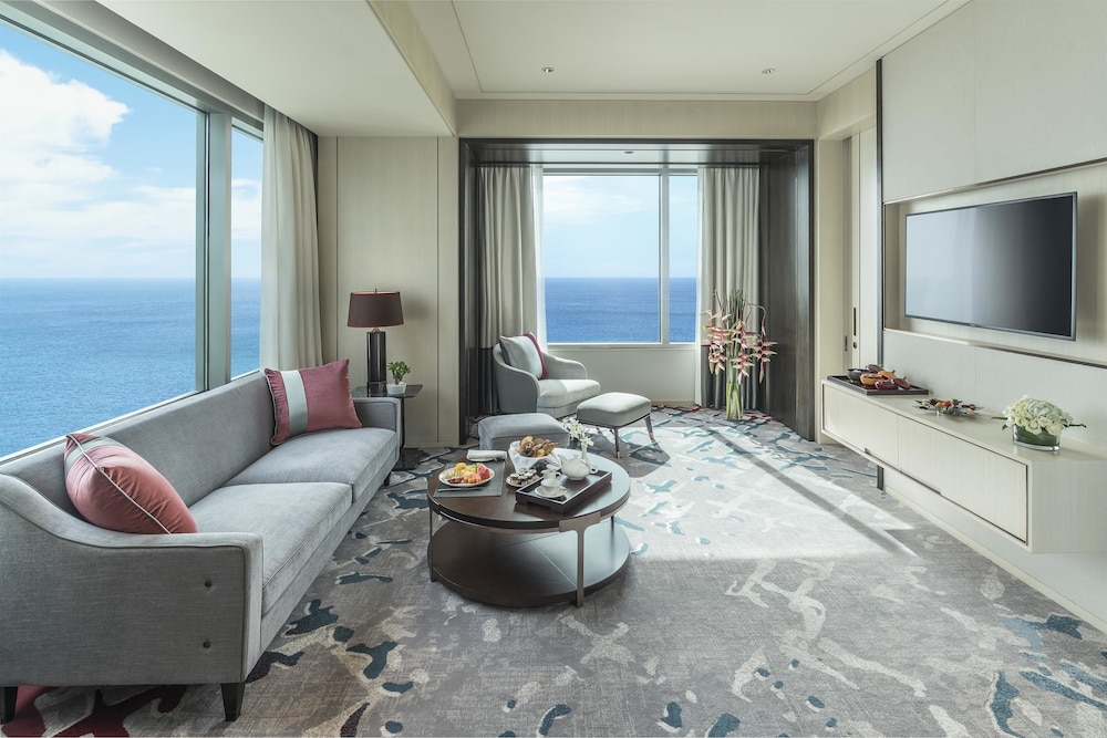 Shangri-La Colombo — Hotel rooms in Colombo, Western Province