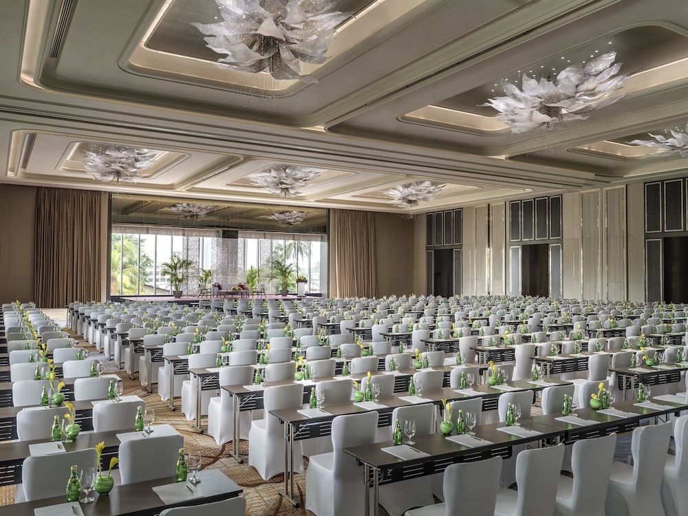 Shangri-La Colombo — Hotel building in Colombo, Western Province