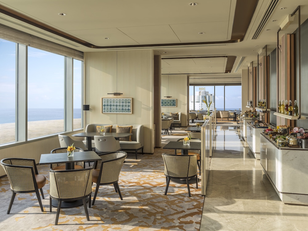 Shangri-La Colombo — Hotel rooms in Colombo, Western Province