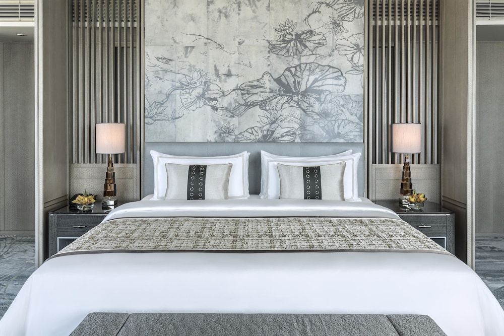 Shangri-La Colombo — Hotel rooms in Colombo, Western Province