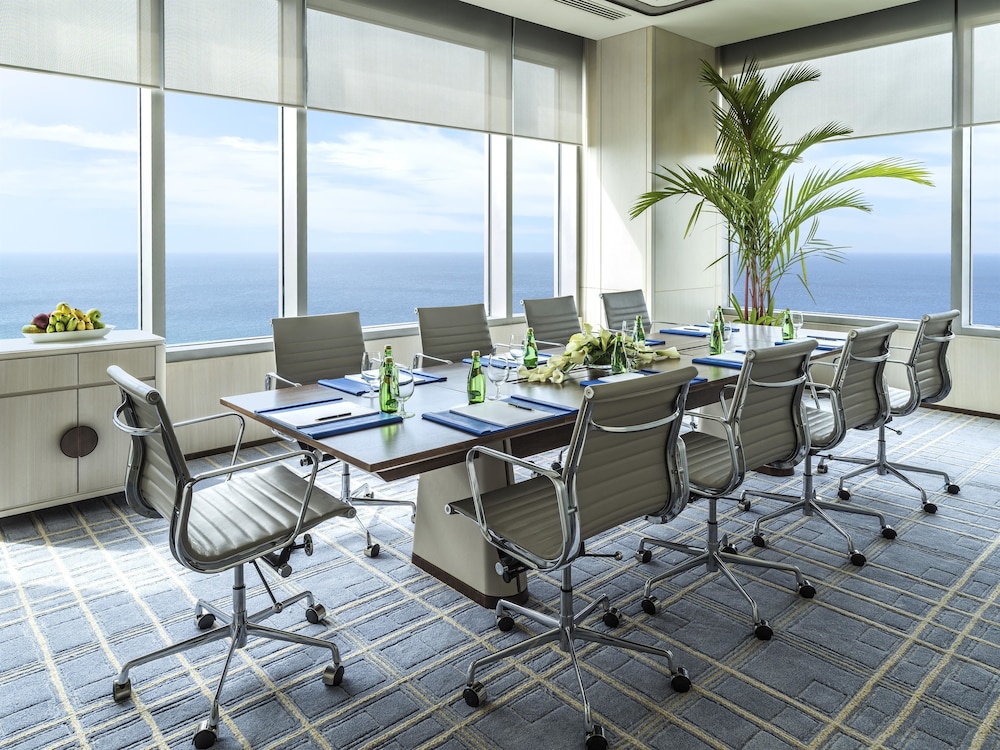 Shangri-La Colombo — Hotel building in Colombo, Western Province