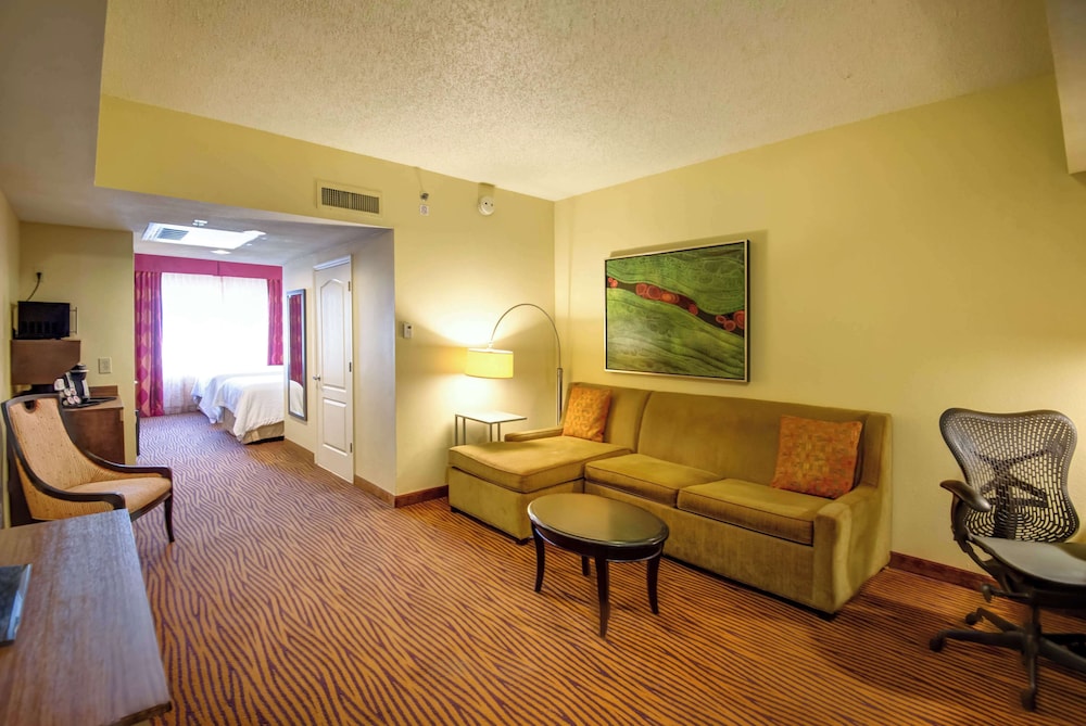 Hilton Garden Inn Tampa Ybor Historic District — Hotel rooms in Tampa, Florida