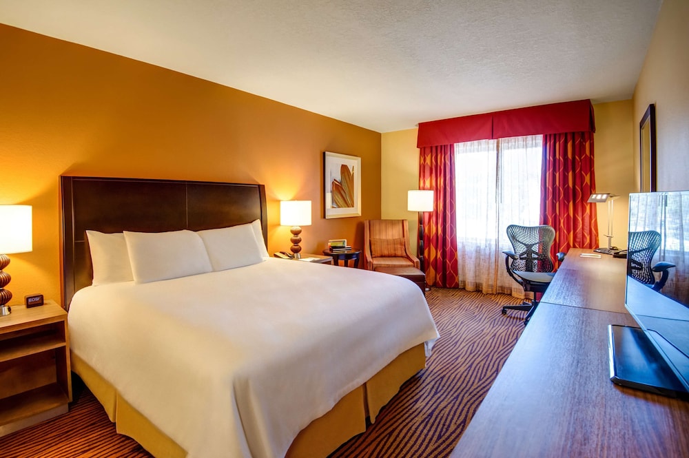 Hilton Garden Inn Tampa Ybor Historic District — Hotel rooms in Tampa, Florida