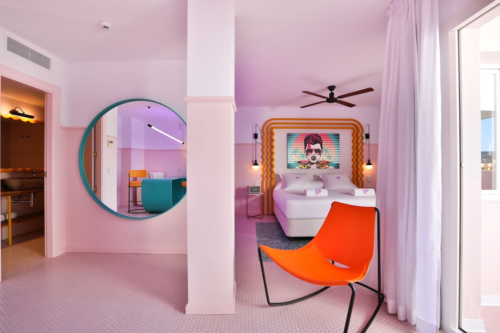 Paradiso Ibiza Art Hotel - Adults Only — Hotel rooms in San Antonio, Balearic Islands