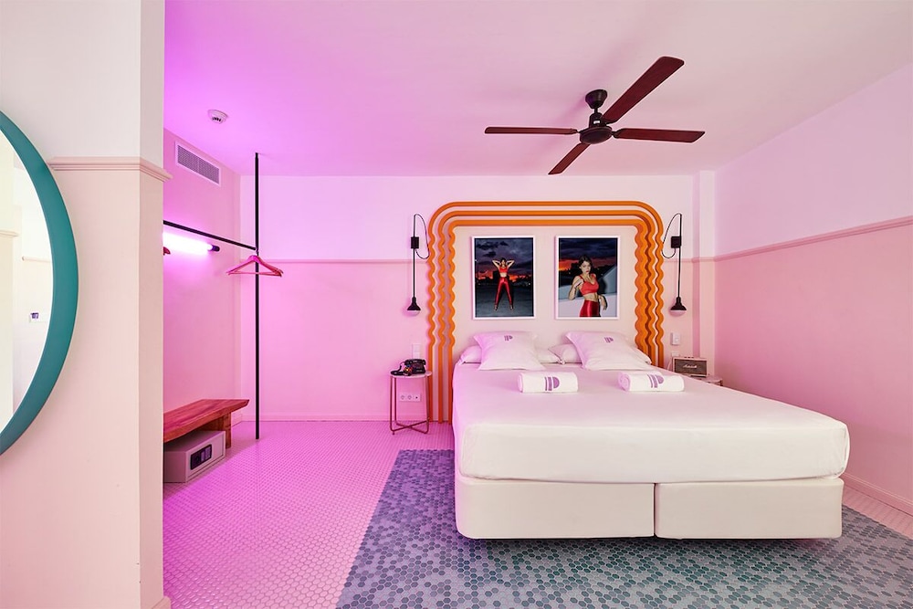 Paradiso Ibiza Art Hotel - Adults Only — Hotel rooms in San Antonio, Balearic Islands