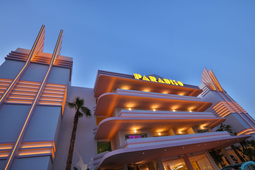 Paradiso Ibiza Art Hotel - Adults Only — Hotel building in San Antonio, Balearic Islands